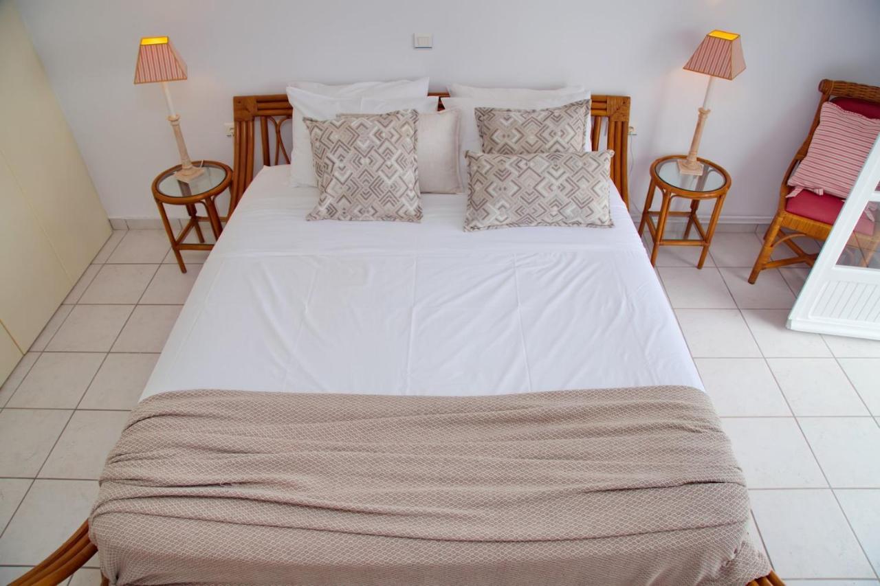 Aroura Homes 4Br Beachfront Villa 斯派赛斯 外观 照片