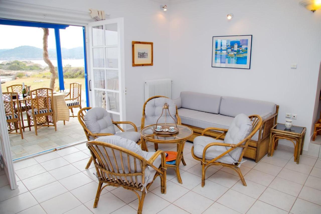 Aroura Homes 4Br Beachfront Villa 斯派赛斯 外观 照片