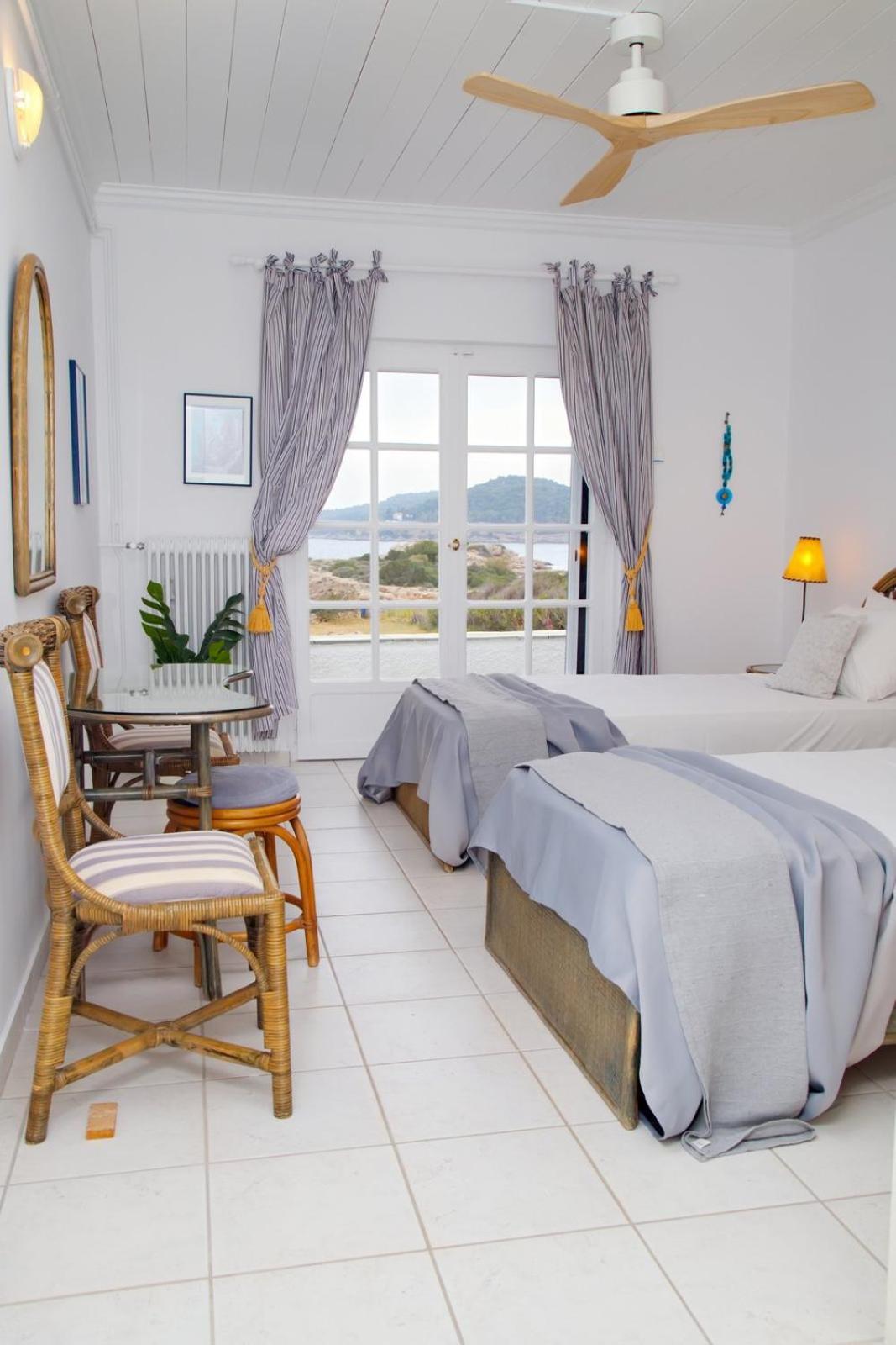 Aroura Homes 4Br Beachfront Villa 斯派赛斯 外观 照片
