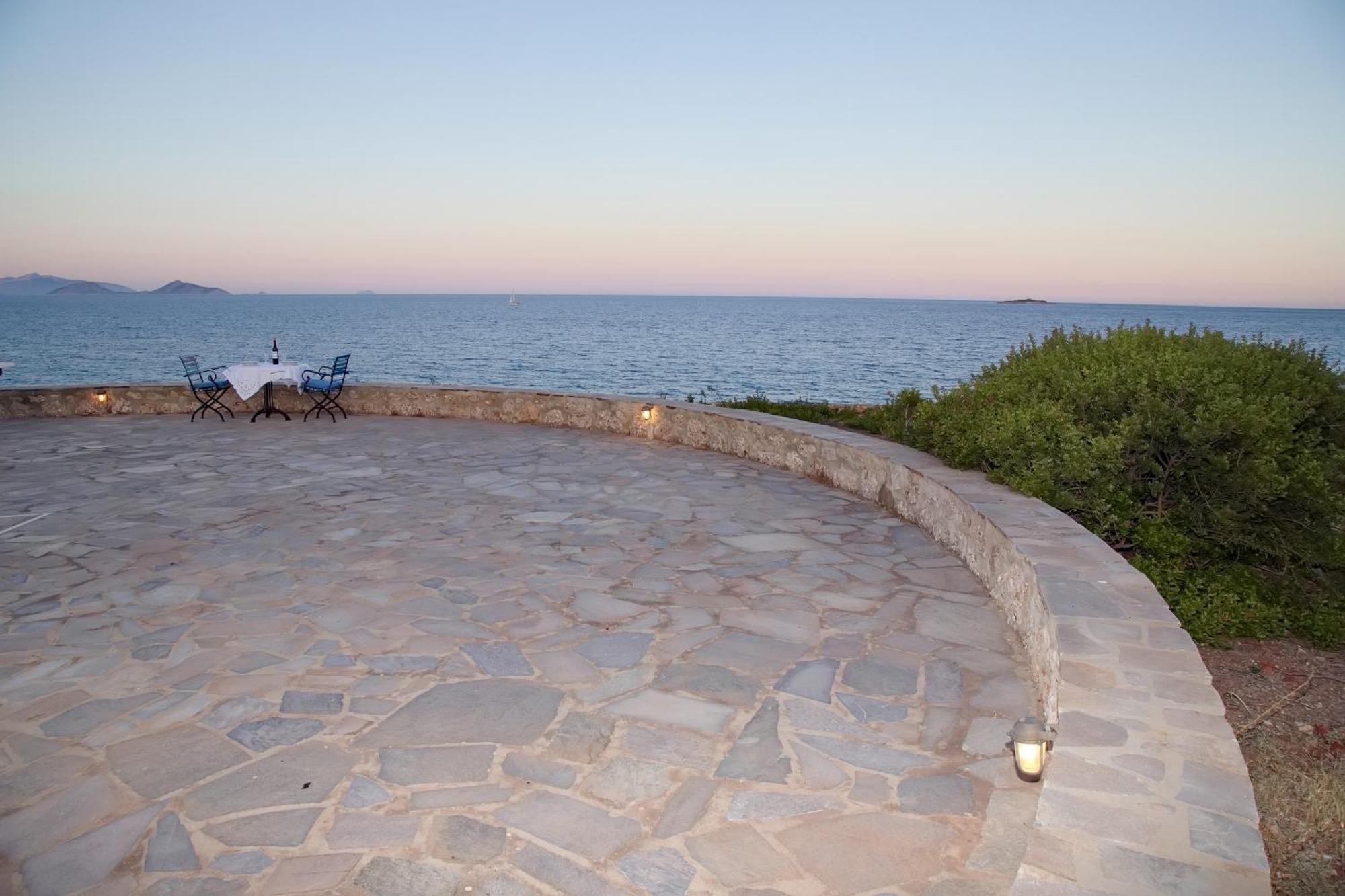 Aroura Homes 4Br Beachfront Villa 斯派赛斯 外观 照片